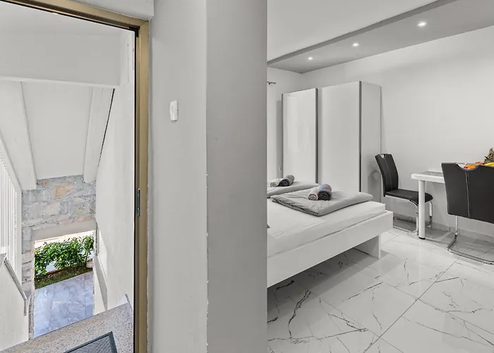 Casa de hóspedes App Sandro With Common Pool