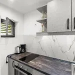 App Sandro With Common Pool 3* Porec