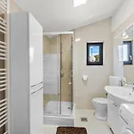 App Sandro With Common Pool Porec