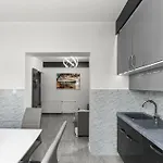 App Sandro With Common Pool 3*