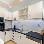 Guest house App Sandro With Common Pool Porec