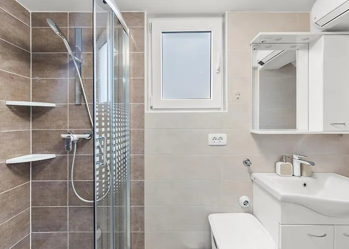 Πανσιόν App Sandro With Common Pool Πόρετς