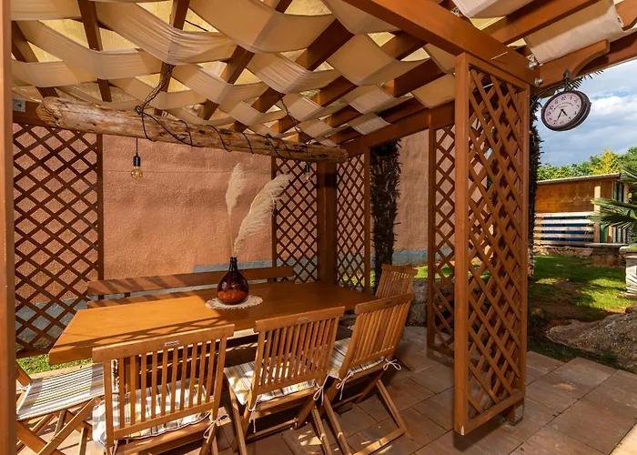 App Sandro With Common Pool 4*