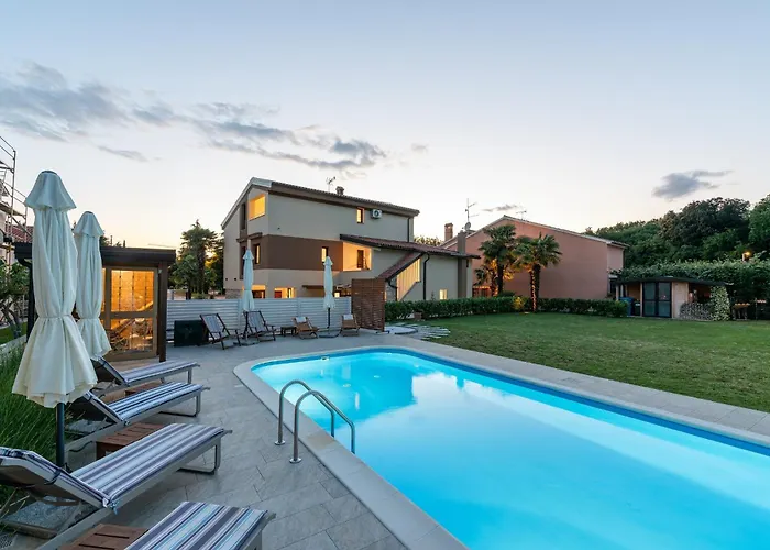 Guest house App Sandro With Common Pool Porec