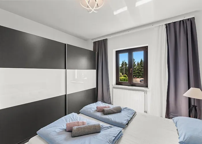 Πανσιόν App Sandro With Common Pool 4*