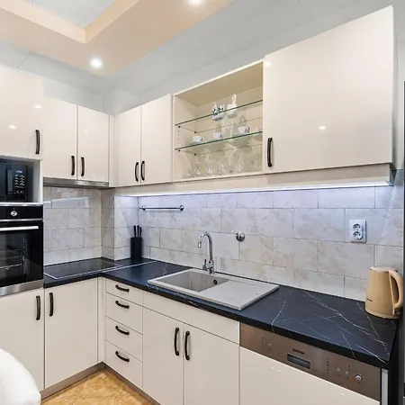 Affittacamere App Sandro With Common Pool Porec